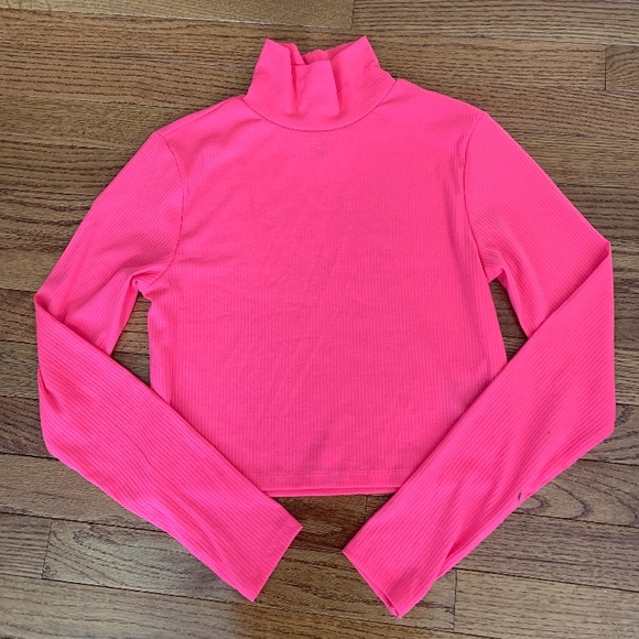 H&M Tops - Hot pink turtle neck
